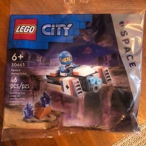 LEGO CITY: Space Hoverbike (30663), New and sealed in pack…